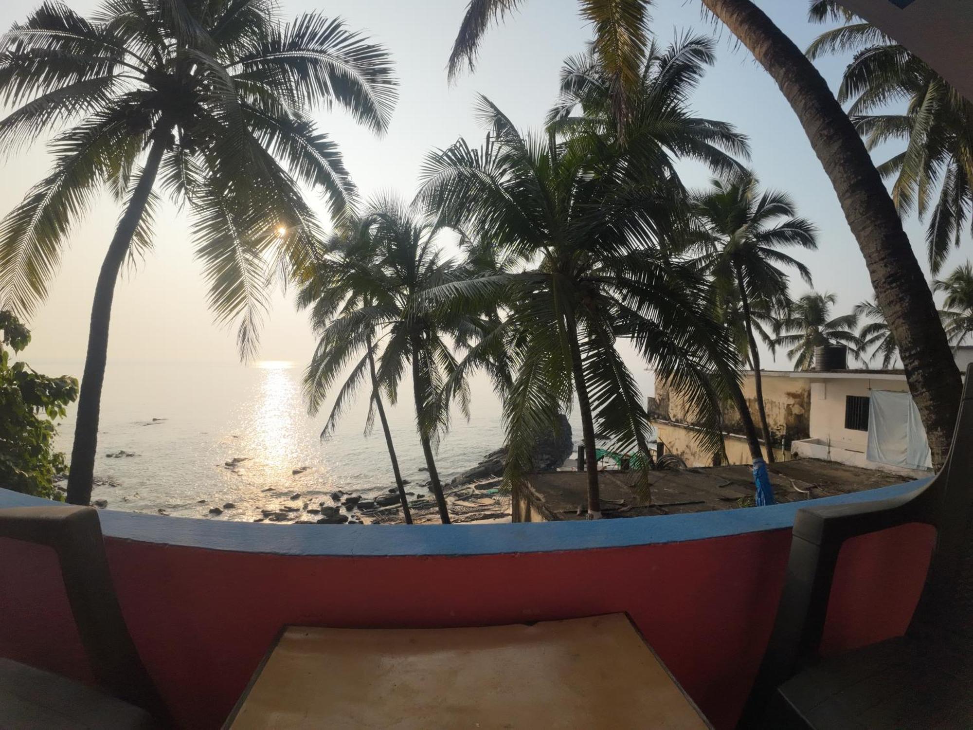 Om Ganesh Cliffside Guest house