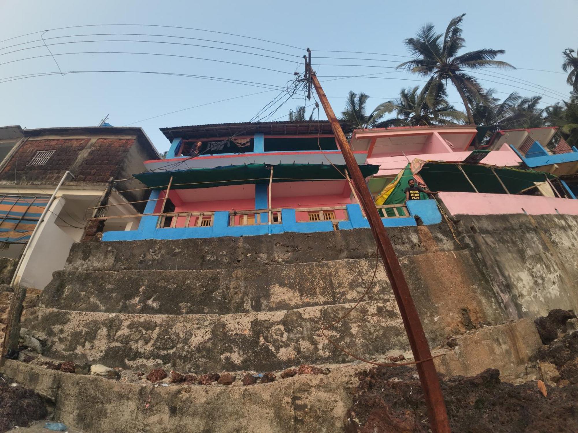 Om Ganesh Cliffside Guest house *